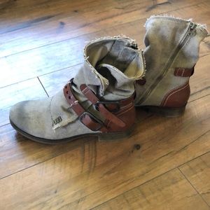 Dirty Laundry Canvas Boots